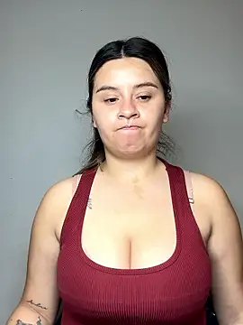 SaraBraun  online show from January 7, 5:29 pm