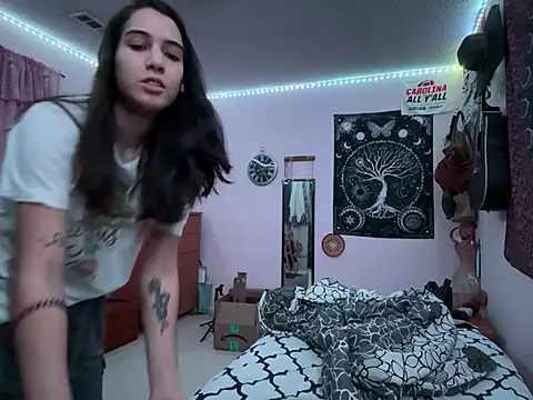 naughtynadia0502 online show from February 4, 5:31 am