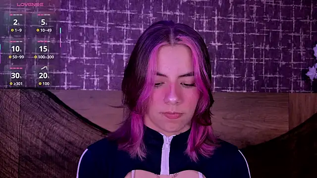 Snapshot of ArtemisaBlake chatting on October 30, 4:37 pm ArtemisaBlake online show from October 30, 4:37 pm