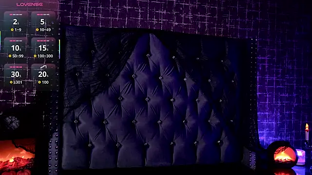 Snapshot of ArtemisaBlake chatting on October 25, 5:13 pm ArtemisaBlake online show from October 25, 5:13 pm