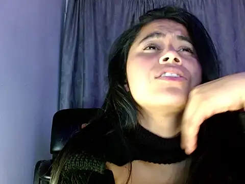 Snapshot of brihanna_lena chatting on October 29, 5:39 am brihanna lena online show from October 29, 5:39 am