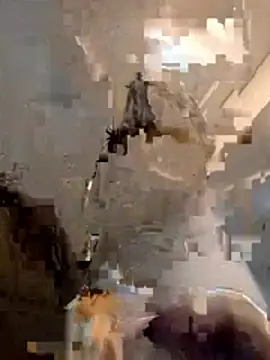 LuckiXCX online show from March 31, 8:05 am