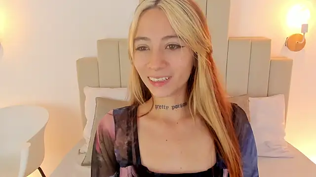 Michell Wallker online show from January 15, 2:53 pm