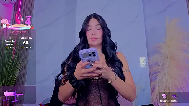 Chlooee   online show from April 7, 2:13 am