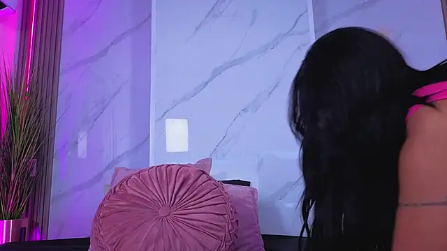 Chlooee   online show from June 8, 1:22 am