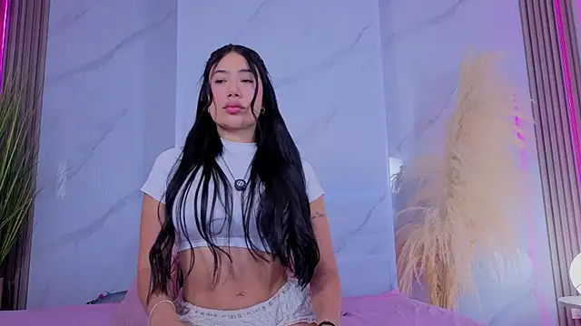 Chlooee   online show from April 14, 2:16 am