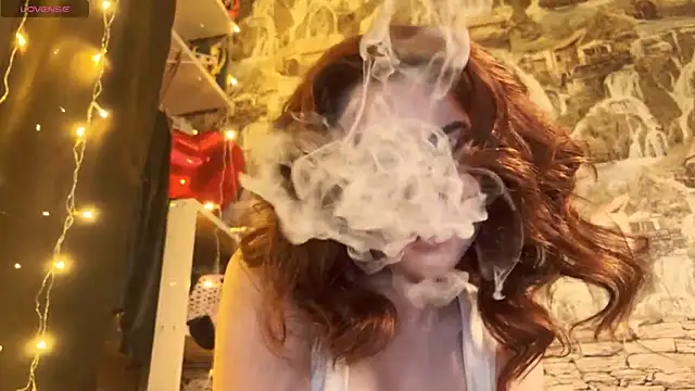 Snapshot of LaurenRossss chatting on February 25, 11:26 pm LaurenRossss online show from February 25, 11:26 pm