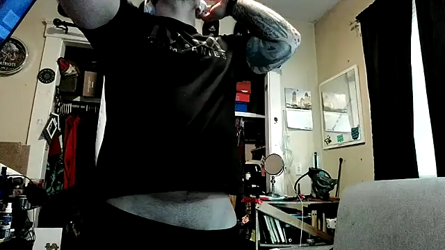 TwoFarty240 online show from March 12, 3:27 pm