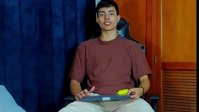 JoshRashfordd online show from March 22, 12:14 pm