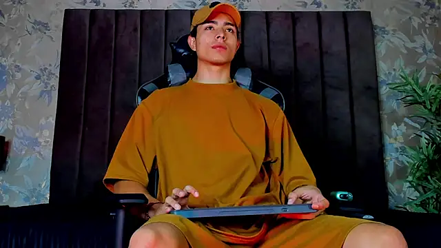 JoshRashfordd online show from October 8, 9:37 pm