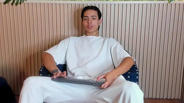 JoshRashfordd online show from September 19, 11:47 am