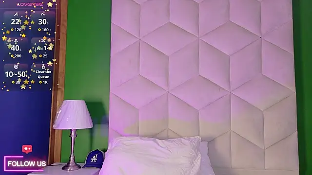 sett and gwen online show from April 22, 4:19 am