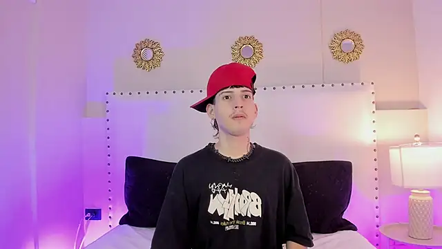 sett and gwen online show from November 23, 4:11 am