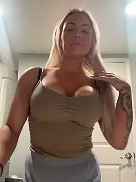 sophiamariexoxo240 online show from June 8, 12:27 am