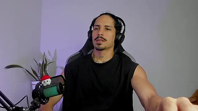Lukeetaylor online show from June 2, 1:44 pm