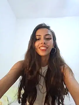 Snapshot of Jazmin-Cerezita chatting on December 17, 1:50 am Jazmin-Cerezita online show from December 17, 1:50 am