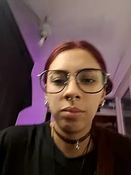 Snapshot of Jazmin-Cerezita chatting on September 20, 8:47 pm Jazmin-Cerezita online show from September 20, 8:47 pm
