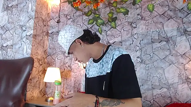 Snapshot of Samuel_Hilton chatting on December 15, 4:29 am Samuel Hilton online show from December 15, 4:29 am