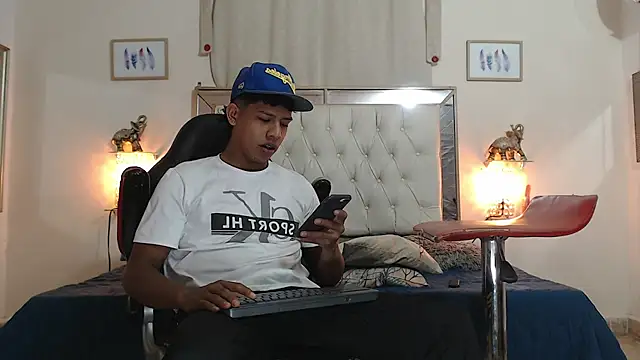 Snapshot of mr_stiven_ chatting on September 10, 2:21 am mr stiven  online show from September 10, 2:21 am