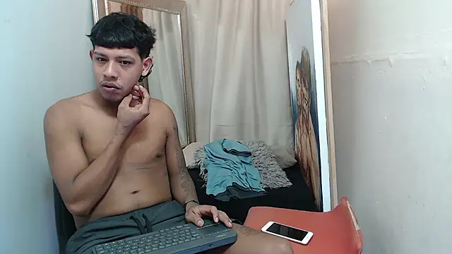 mr stiven  online show from November 15, 3:10 am