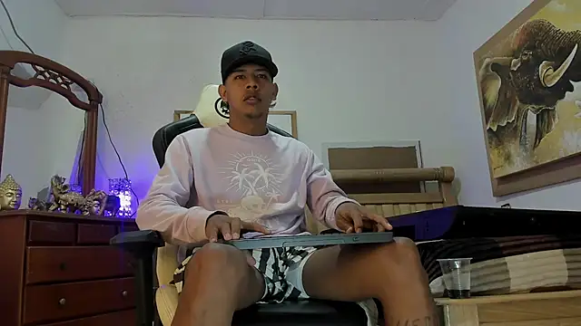 mr stiven  online show from March 10, 2:59 am