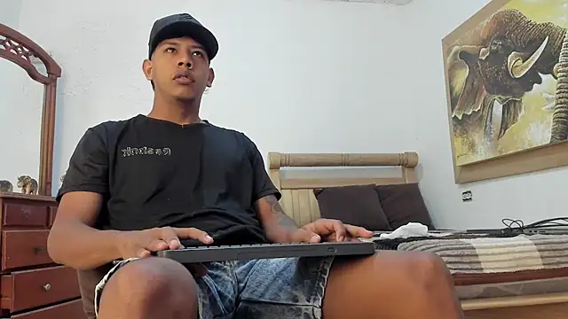 mr stiven  online show from March 1, 3:39 am