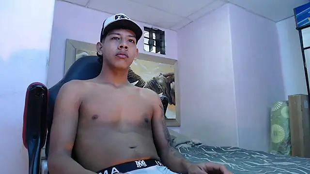 Snapshot of mr_stiven_ chatting on March 3, 2:54 am mr stiven  online show from March 3, 2:54 am