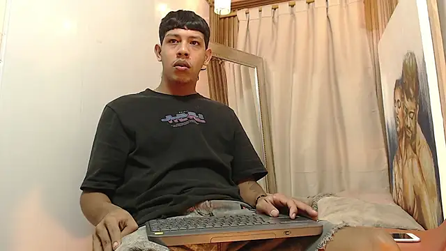 Snapshot of mr_stiven_ chatting on November 3, 2:28 am mr stiven  online show from November 3, 2:28 am