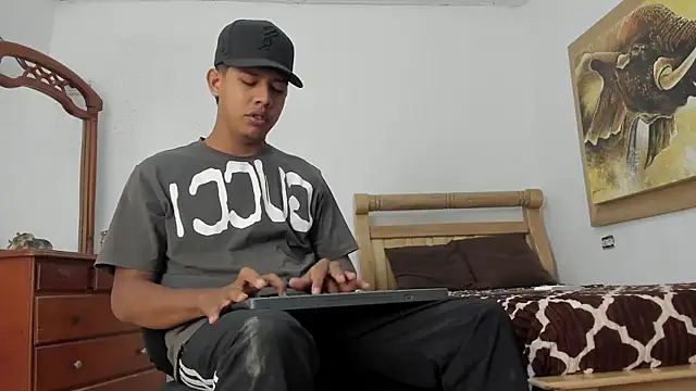 mr stiven  online show from February 26, 4:23 am