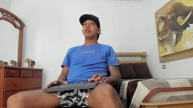 mr stiven  online show from February 28, 3:06 am