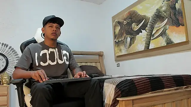 mr stiven  online show from March 20, 6:47 am