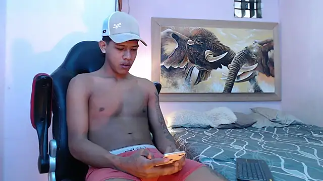 Snapshot of mr_stiven_ chatting on February 20, 5:44 am mr stiven  online show from February 20, 5:44 am