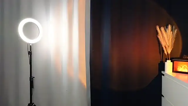 Snapshot of Charlo_tata chatting on March 7, 10:37 pm Charlo tata online show from March 7, 10:37 pm