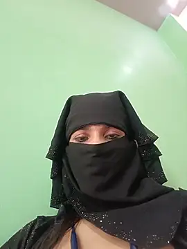 Snapshot of Aafreen_36 chatting on June 11, 2:44 am Aafreen 36 online show from June 11, 2:44 am