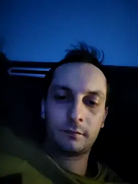 Snapshot of Kondzio chatting on December 29, 11:18 pm Kondzio online show from December 29, 11:18 pm