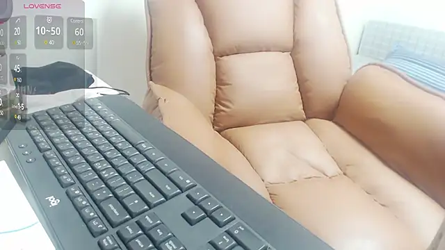 asiancat1 online show from December 26, 3:10 pm