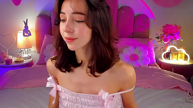 ElsaYoung online show from November 21, 8:19 pm