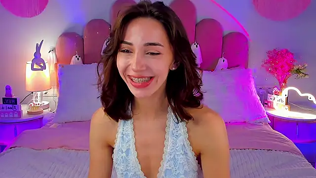 ElsaYoung online show from November 1, 8:25 pm