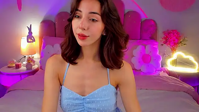 ElsaYoung online show from November 10, 8:25 pm