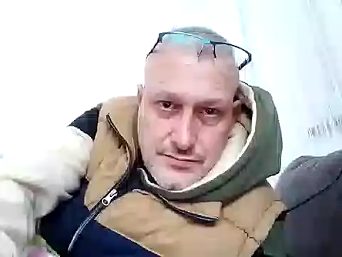 Snapshot of Husoban chatting on November 1, 11:59 am Husoban online show from November 1, 11:59 am