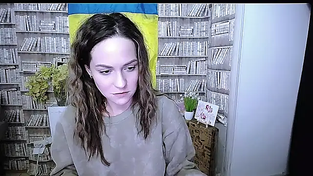 Snapshot of Lina_Star_S chatting on December 16, 2:32 pm Lina Star S online show from December 16, 2:32 pm