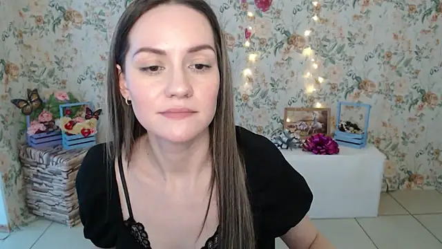 Snapshot of Lina_Star_S chatting on February 12, 9:52 am Lina Star S online show from February 12, 9:52 am