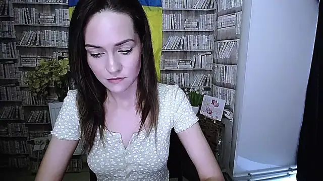 Snapshot of Lina_Star_S chatting on November 14, 10:52 am Lina Star S online show from November 14, 10:52 am