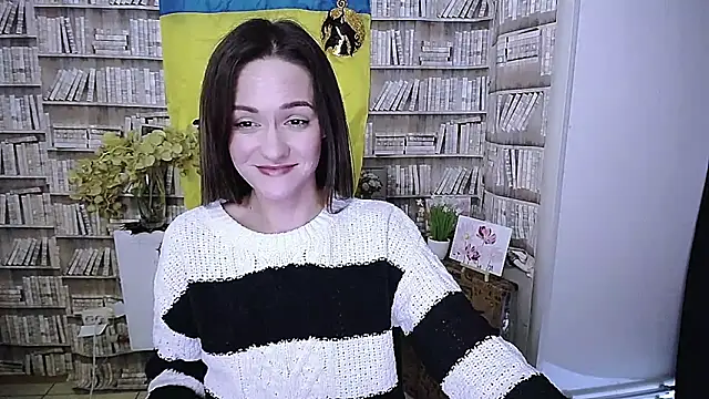 Snapshot of Lina_Star_S chatting on October 18, 9:33 am Lina Star S online show from October 18, 9:33 am