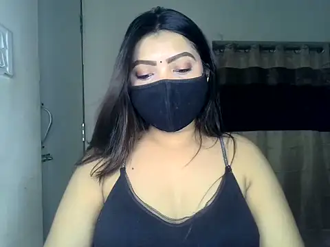 Snapshot of ishi_Beauty chatting on June 5, 5:23 am ishi Beauty online show from June 5, 5:23 am