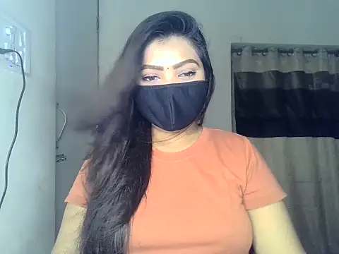 Snapshot of ishi_Beauty chatting on June 10, 5:19 am ishi Beauty online show from June 10, 5:19 am