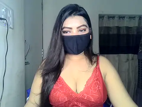 Snapshot of ishi_Beauty chatting on June 27, 4:29 am ishi Beauty online show from June 27, 4:29 am