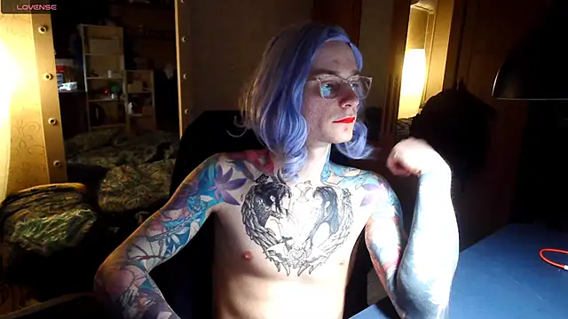 Julia dolls online show from March 30, 6:53 pm