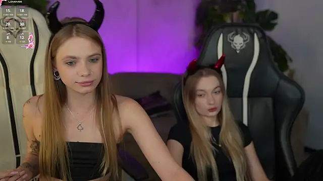 Ewa Pearl online show from October 31, 7:21 pm