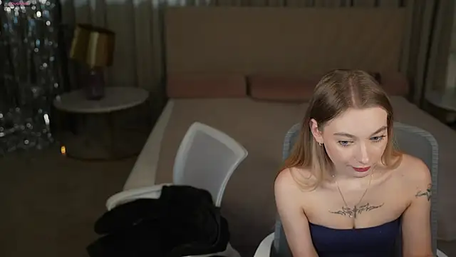 Ewa Pearl online show from November 18, 11:24 am